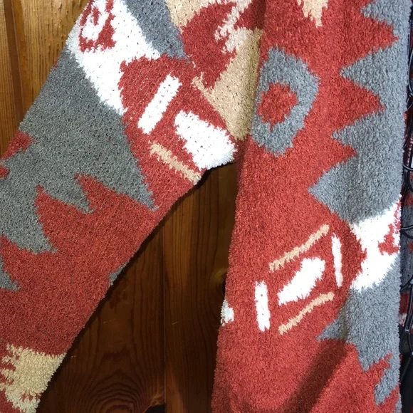 Warm and cozy life style Aztec cardigan orange/gray size medium fuzzy top​ - Picture 4 of 5